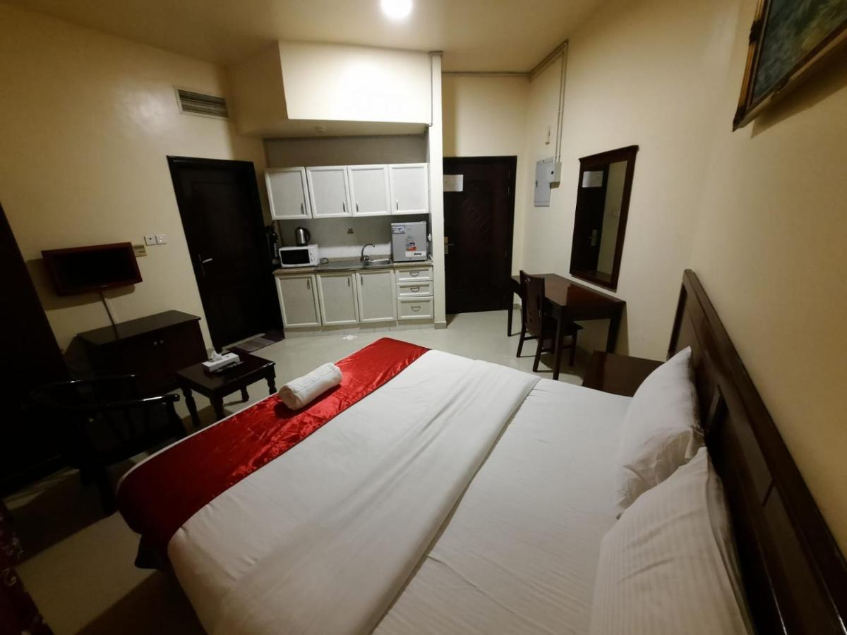 Al Reem Hotel Apartments Sharjah Exterior foto
